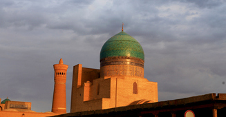Train Tour Uzbekistan: 5-Day Adventure